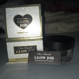 Glow job silver glitter mask